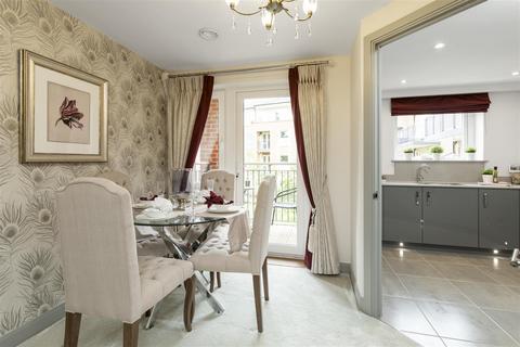 2 bedroom retirement property for sale, Augustus House, Virginia Water GU25 4BB
