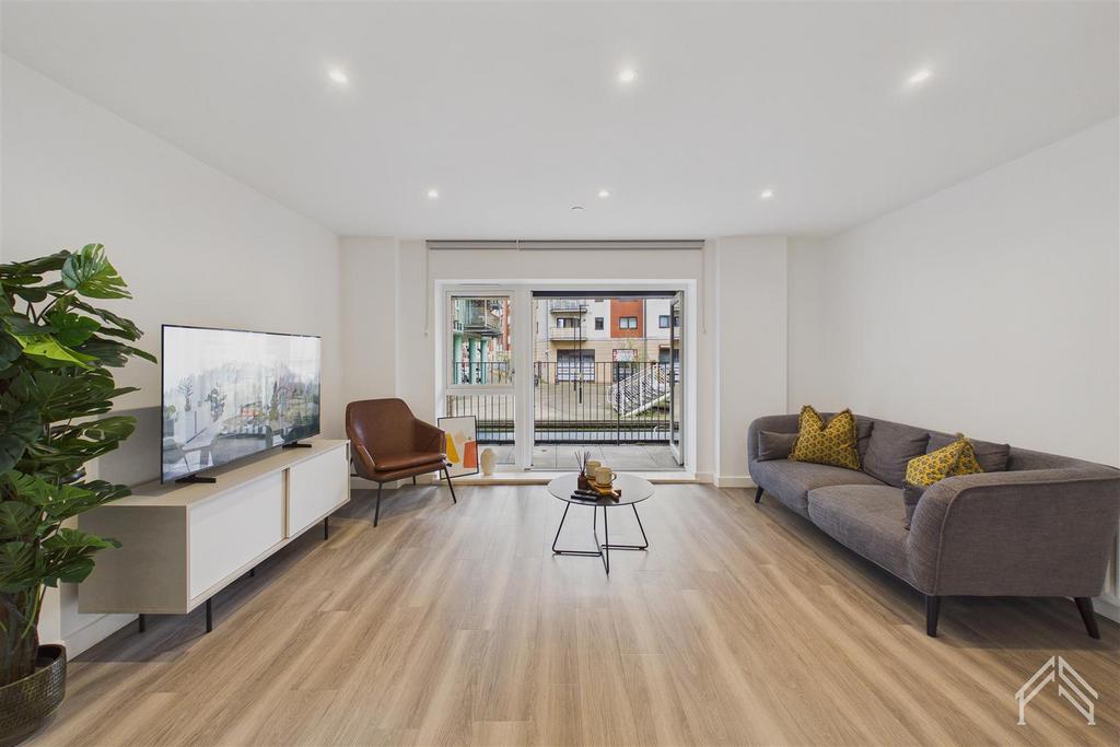 Apartment in Birmingham, West Midlands - View 3