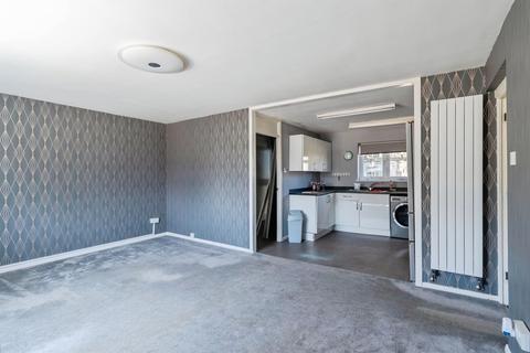 2 bedroom ground floor flat for sale, Kirby House, Methuen Way, Corsham