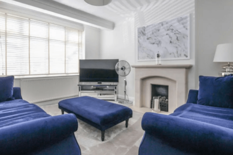 3 bedroom semi-detached house for sale, Westwood Avenue, Brentwood, CM14
