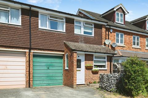 3 bed house for rent in Barkham Road, Wokingham, RG41