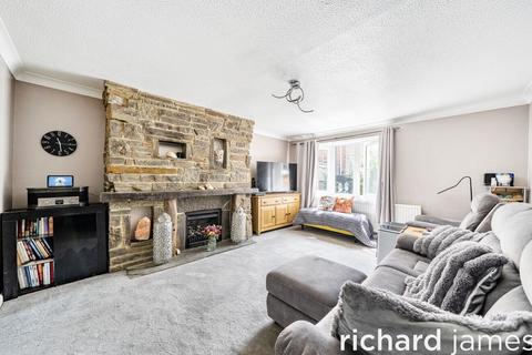 4 bedroom detached house for sale, Cromwell, Freshbrook SN5