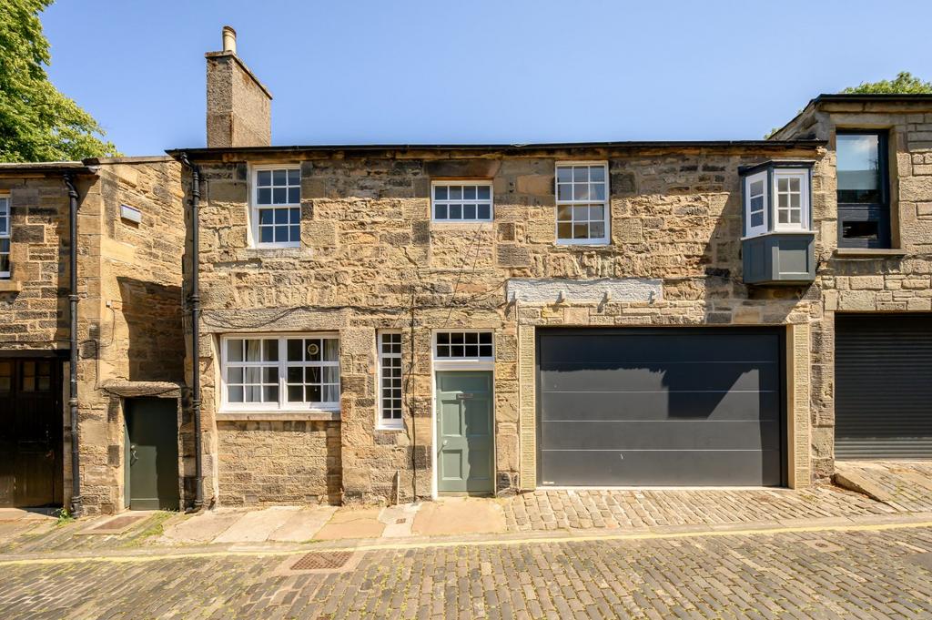 Gloucester Lane, New Town, Edinburgh, EH3