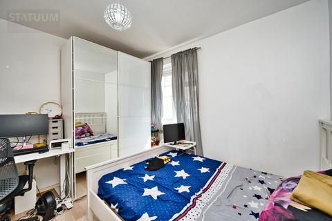 undefined, Susannah Street, Poplar, All Saint, Docklands, East London, E14