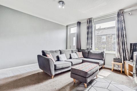 2 bedroom end of terrace house for sale, Springstone Avenue, Ossett