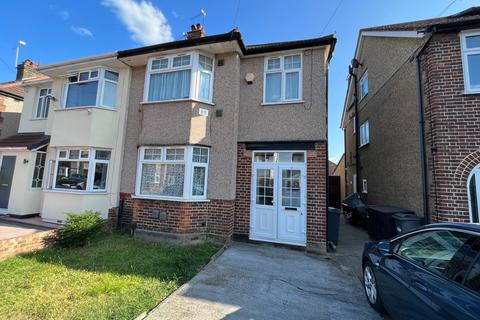 3 bedroom semi-detached house to rent, HOUNSLOW TW5