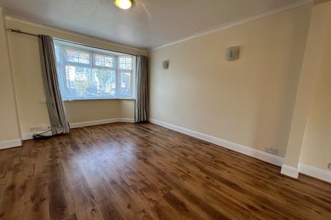 3 bedroom semi-detached house to rent, HOUNSLOW TW5