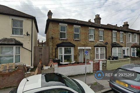 4 bedroom terraced house to rent, Frant Road, Thornton Heath, CR7