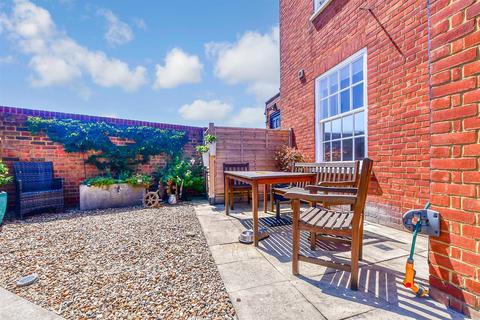1 bedroom ground floor flat for sale, Swale House, Sheerness ME11