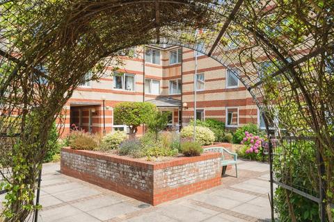 2 bedroom apartment for sale, Louden Road, Cromer