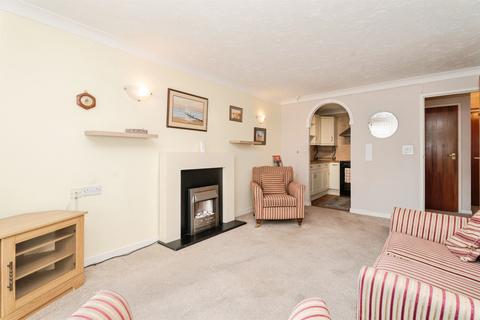 2 bedroom apartment for sale, Louden Road, Cromer