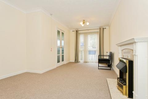 1 bedroom property for sale, Haig Court, Cambridge, Cambridgeshire, CB4