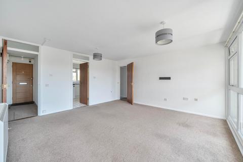 2 bedroom flat for sale, Northlands Drive, Kenilworth Court Northlands Drive, SO23