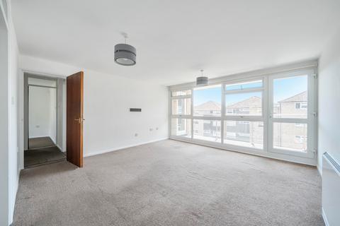 2 bedroom flat for sale, Northlands Drive, Kenilworth Court Northlands Drive, SO23