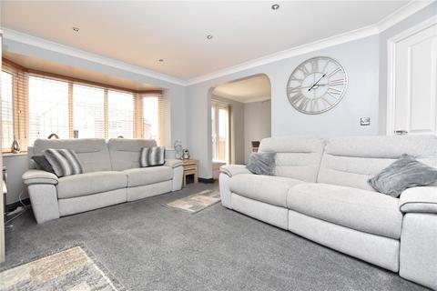 4 bedroom detached house for sale, Shancara Court, Tingley, Wakefield, West Yorkshire