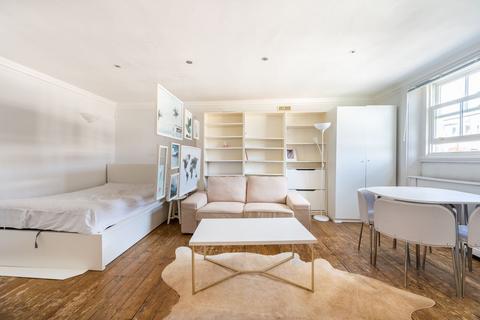 Studio to rent, Inverness Terrace, Queensway, London, W2