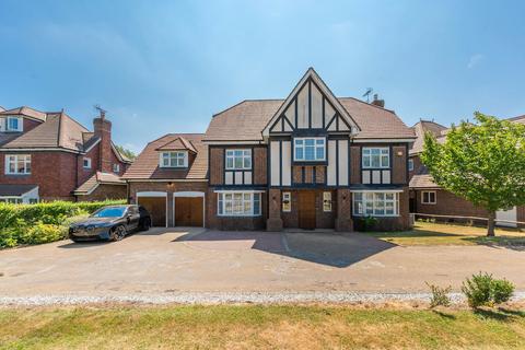 5 bedroom semi-detached house for sale, Cleopatra Close, Stanmore, HA7