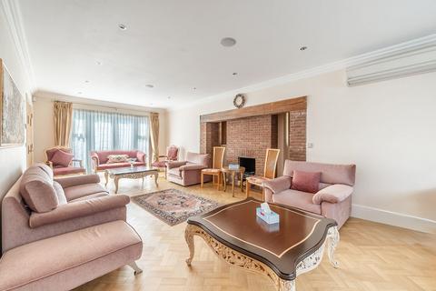 5 bedroom semi-detached house for sale, Cleopatra Close, Stanmore, HA7