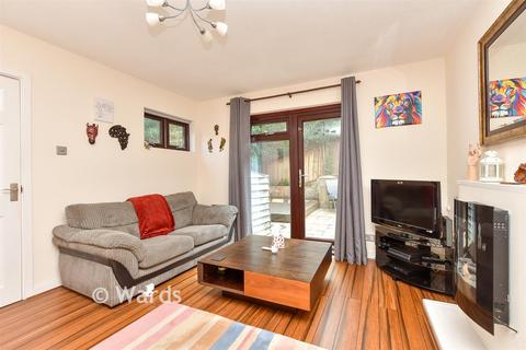 2 bedroom semi-detached house for sale, Rocfort Road, Snodland ME6