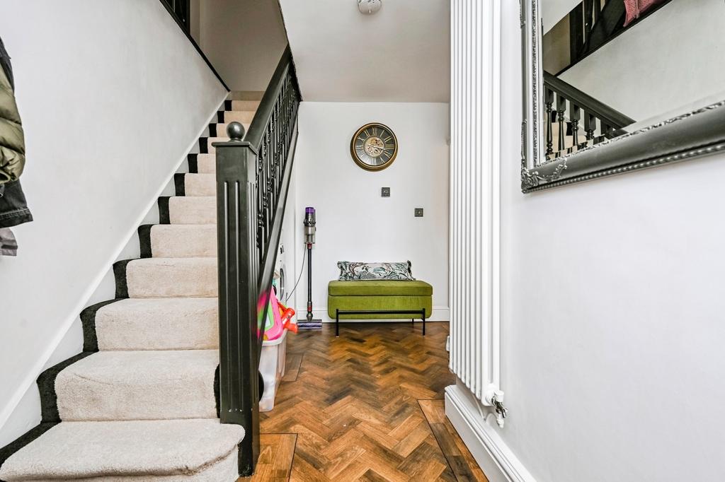 Newenham Crescent, Merseyside, L14 - View 2