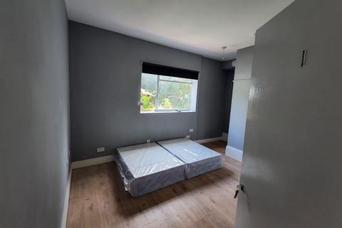 4 bedroom house share to rent, Elgin Road, Croydon, CR0