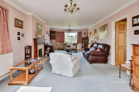 4 bedroom detached house for sale, Pinder Close, Waddington, Ribble Valley BB7