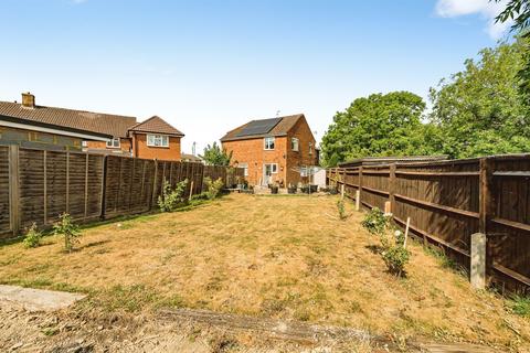 4 bedroom semi-detached house for sale, Verney Walk, Aylesbury