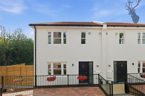 Whitehall Road, Woodford Green, IG8