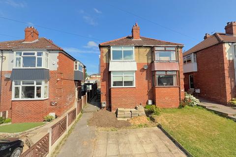 3 bedroom semi-detached house for sale, Leeds Old Road, Heckmondwike, West Yorkshire, WF16