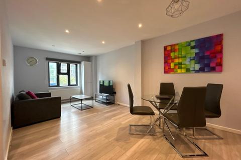 1 bedroom flat to rent, 768-768a Bath Road, Hounslow TW5