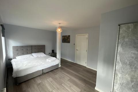 1 bedroom flat to rent, 768-768a Bath Road, Hounslow TW5