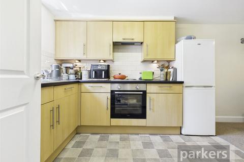 2 bedroom terraced house to rent, High Street, Witney, Oxfordshire, OX28