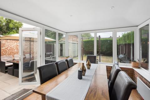 3 bedroom end of terrace house for sale, Heathway, Iver SL0