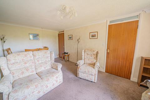 2 bedroom apartment for sale, Kelvedon Grove, Fernleigh Court Kelvedon Grove, B91