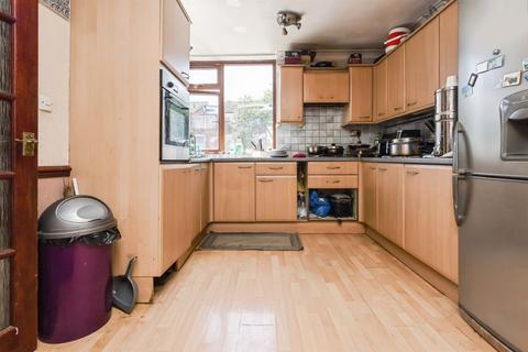 3 bedroom terraced house for sale, Middle Leasow, Quinton, BIRMINGHAM