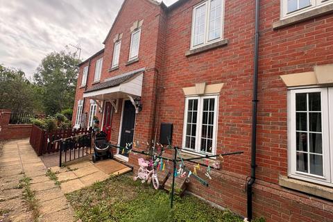 2 bed property for rent in Cropredy Walk, Daventry NN11