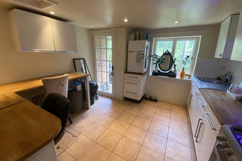 2 bedroom cottage to rent, Church Walk, Wellesbourne, CV35
