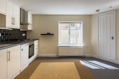2 bedroom terraced house for sale, Brighouse, Brighouse HD6