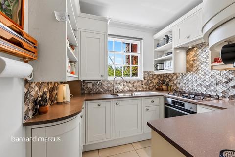 1 bedroom apartment for sale, Rose Hill, Dorking