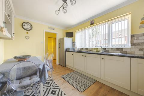 3 bedroom detached house for sale, Grove Street, Kirton Lindsey