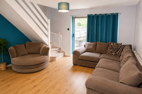 undefined, Wye Close, Crawley RH11