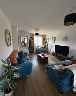 3 bedroom semi-detached house for sale, Gwenllian Gardens, Mynyddygarreg, Kidwelly