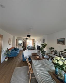 3 bedroom semi-detached house for sale, Gwenllian Gardens, Mynyddygarreg, Kidwelly
