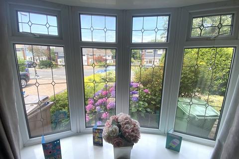 3 bedroom townhouse for sale, 65 Harewood Drive, Royton OL2 5TB