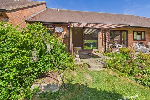 2 bedroom bungalow for sale, William Hill Drive, Bierton