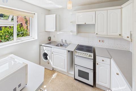 2 bedroom bungalow for sale, William Hill Drive, Bierton