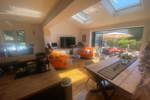 5 bedroom house to rent, Ashcombe Crescent, Witney OX28