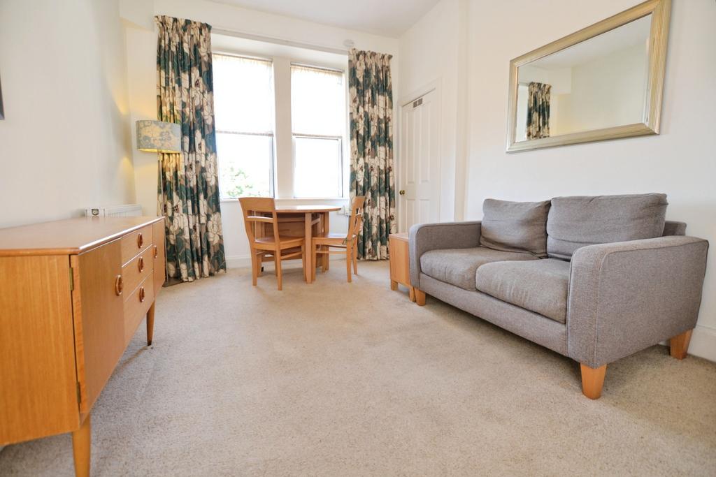 Albion Road, Edinburgh, EH7 - View 2