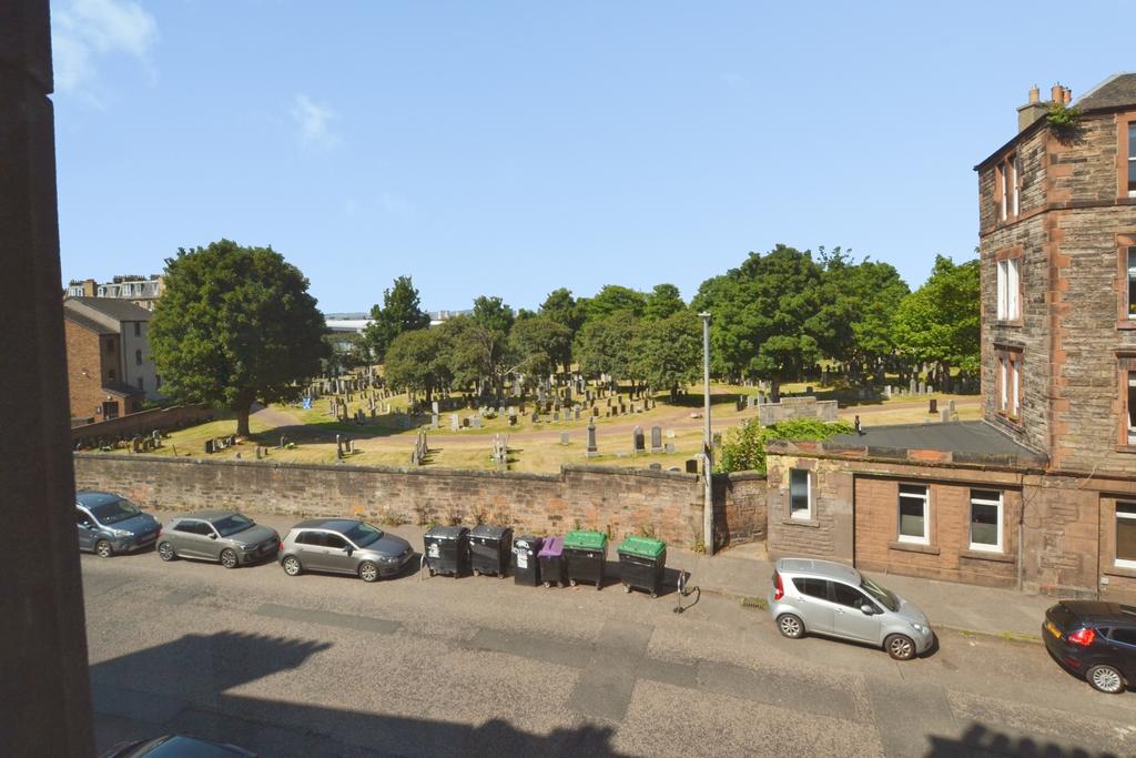 Albion Road, Edinburgh, EH7 - View 5