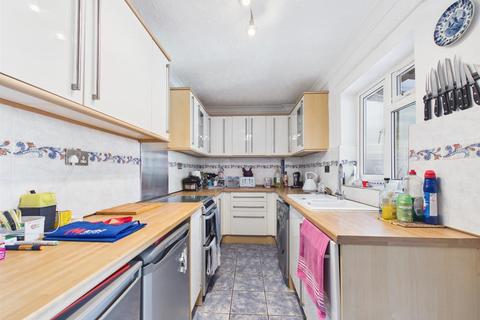 2 bedroom terraced house for sale, Ceely Road, Aylesbury HP21